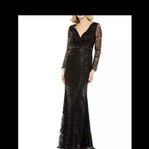 Mac Duggal Black Sequin Evening Gown. NWOT Size 8 Medium. Long sleeve